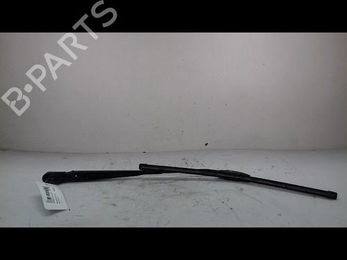 Used Front windshield wiper arm DACIA SANDERO 1.4 MPI LPG (72 hp) 14894263