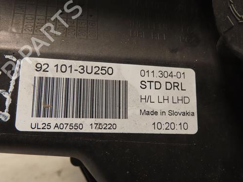 Lyskaster venstre KIA SPORTAGE III (SL) 1.7 CRDi (116 hp) 31325257