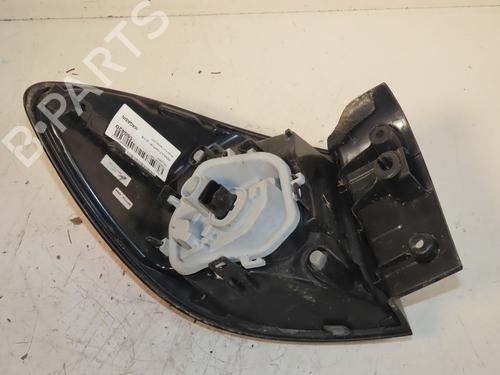 right-taillight-renault-captur-i-j5_-h5_-2013-32075819 main image