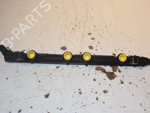 Used Injection rail Injection rail FIAT 500 (312_) 1.2 (312AXA1A) (69 hp) 35496021 35496021