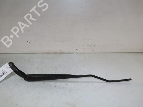 Used Front windshield wiper arm RENAULT CLIO IV (BH_) 1.5 dCi 90 (90 hp) 30955140