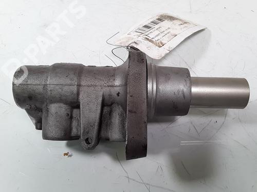 Brake master cylinder PEUGEOT 5008 (0U_, 0E_) 1.6 HDi | BP8995540M77 