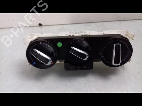 Used Climate control VW POLO V (6R1, 6C1) 1.2 (60 hp) 8984580