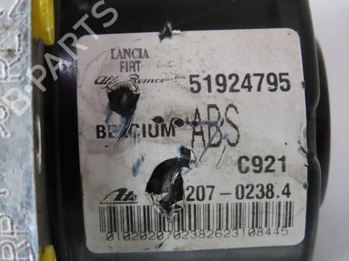 Used ABS pump FIAT DOBLO Cargo (263_) 1.6 D Multijet (263WXD1B, 263WXR1B, 263WXX1B, 263ZXD1B,... (105 hp) 26590277