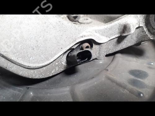 Used Left front steering knuckle VW PASSAT B6 Variant (3C5) 2.0 TDI 16V (140 hp) 10684347