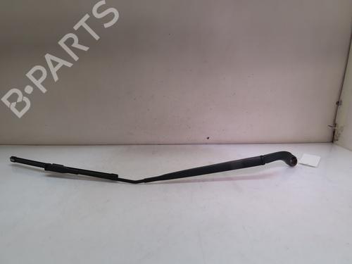 Used Front windshield wiper arm NISSAN QASHQAI / QASHQAI +2 I (J10, NJ10, JJ10E) 1.5 dCi (106 hp) 15546979