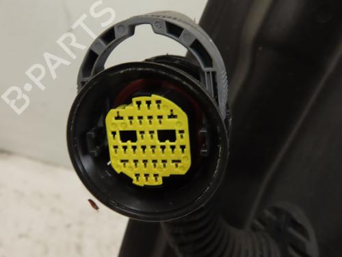 Used Right front door CITROËN C5 III (RD_) 2.0 HDi 150 / BlueHDi 150 (RDRHEA, RDRHE8, RDAHRM,... (150 hp) 25750522