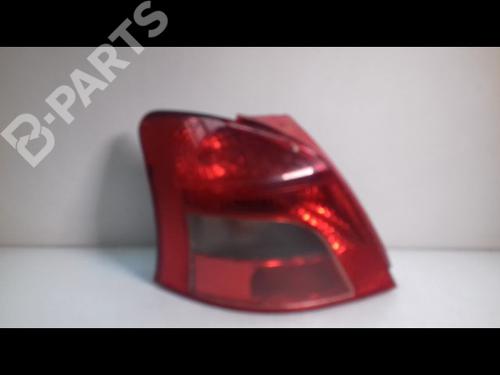 Rückleuchte Links für TOYOTA YARIS (_P9_) 1.4 D-4D (NLP90_, NLP90R) (90 hp) 10490053