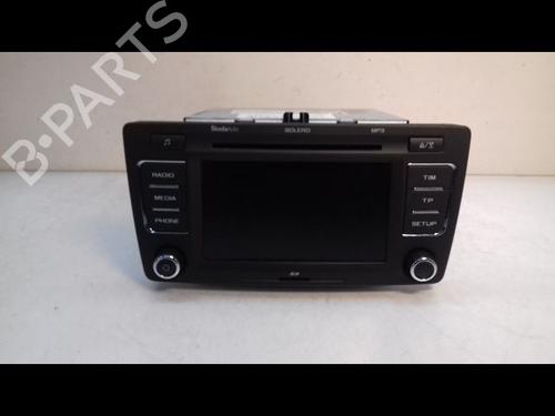 Used Radio SKODA YETI (5L) 2.0 TDI (140 hp) 11821091