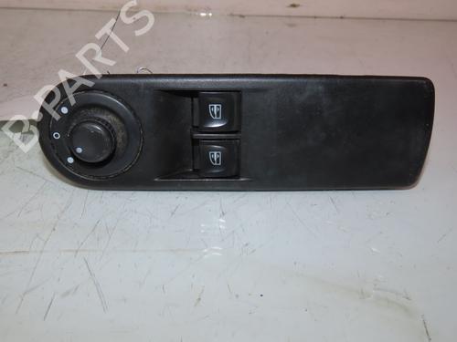 Used Left front window switch RENAULT CLIO IV (BH_) 1.5 dCi 90 (90 hp) 24832640