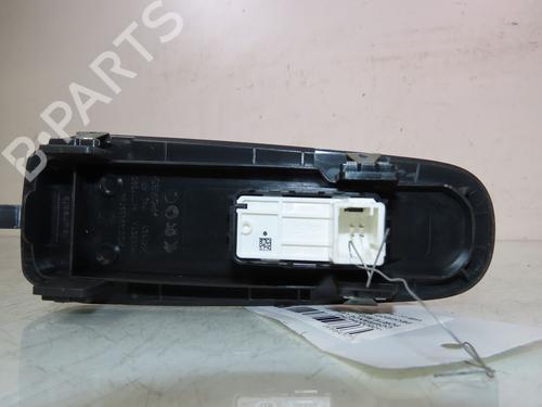 switch-peugeot-308-ii-lb_-lp_-lw_-lh_-l3_-2013-2014-2015-2016-2017-2018-2019-2020-2021-25885782 main image