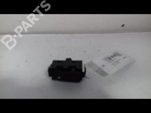 Used Warning switch DACIA SANDERO II TCe 90 (B8M1, B8MA, B8AC) (90 hp) 8994659