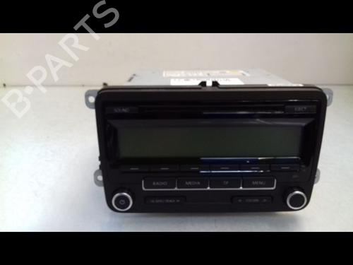 Used Radio VW GOLF VI (5K1) 2.0 TDI (110 hp) 8992111