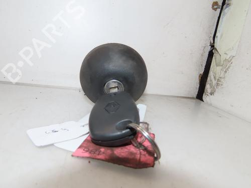 fuel-flap-renault-kangoo-grand-kangoo-ii-kw01_-2008-26303933 main image