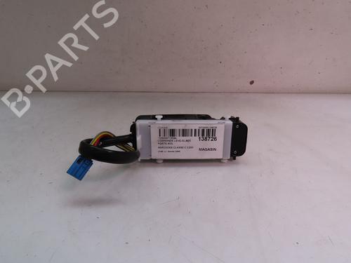 Used Left front window switch MERCEDES-BENZ C-CLASS (W203) C 200 CDI (203.004) (116 hp) 15903764