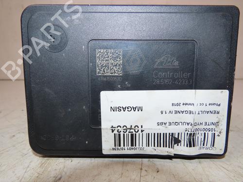 Used ABS pump RENAULT MEGANE IV Hatchback (B9A/M/N_) 1.5 dCi 110 (B9A3) (110 hp) 30951553