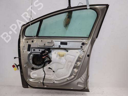 Used Right front door Right front door 37083715 37083715