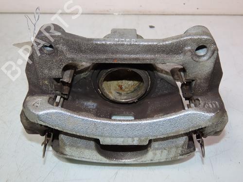 right-front-brake-caliper-renault-arkana-i-lcm_-ldn_-2019-26968502 main image