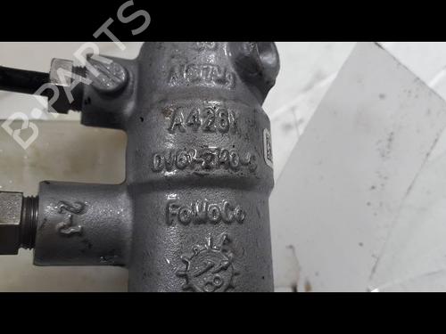 Used Brake master cylinder FORD KUGA II (DM2) 2.0 TDCi (150 hp) 11039861