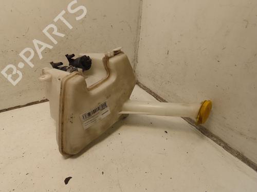 windscreen-washer-tank-peugeot-207-wa_-wc_-2006-2007-2008-2009-2010-2011-2012-2013-2014-2015-33137978 main image