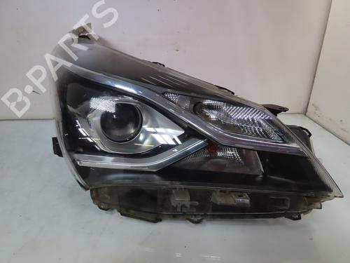 Used Right headlight TOYOTA YARIS (_P13_) 1.5 Hybrid (NHP130_) (101 hp) 30979914
