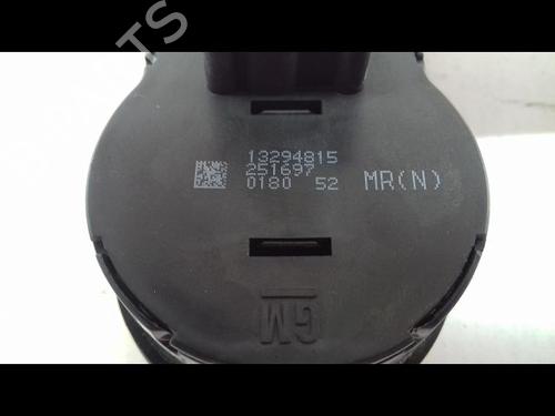 Used Headlight switch OPEL MERIVA B MPV (S10) 1.7 CDTI (75) (110 hp) 8998117