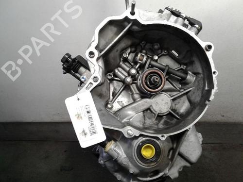 Used Gearbox CHEVROLET MATIZ (M200, M250) 0.8 (52 hp) 15903649
