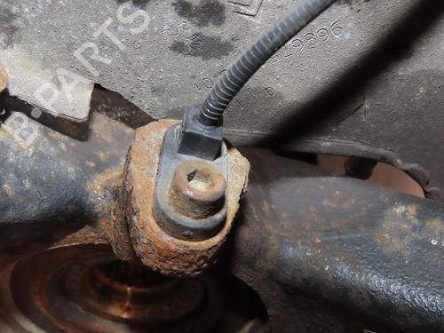 Right front steering knuckle PEUGEOT 508 I (8D_) 2.0 HDi | BP16556195M26 
