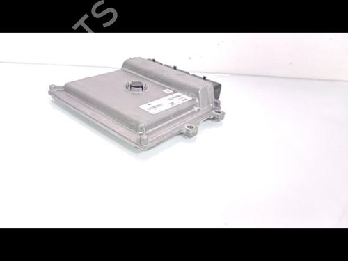 Engine control unit (ECU) RENAULT CAPTUR I (J5_, H5_) 0.9 TCe 90 | BP15138465M57 
