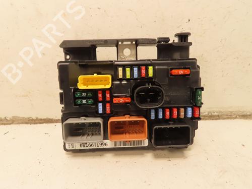 Used Fuse box CITROËN C3 II (SC_) 1.4 (73 hp) 32308584