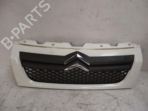 Used Grille Grille 38298078 38298078