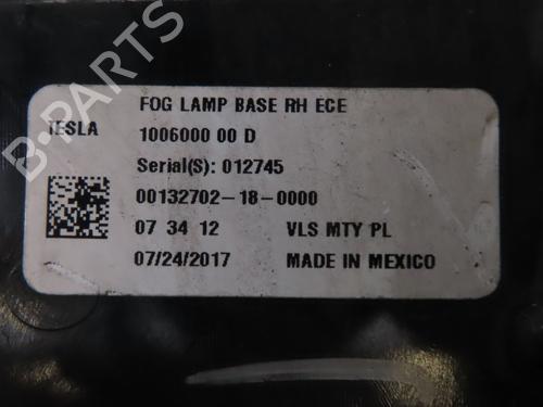 Used Right front fog light TESLA MODEL S (5YJS) 75 (320 hp) 30954468