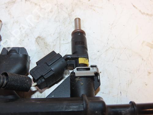 Used Injector PEUGEOT 2008 I (CU_) 1.2 THP 110 / PureTech 110 (110 hp) 29469057