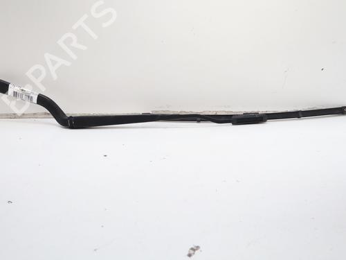 Used Front windshield wiper arm Front windshield wiper arm 39221379 39221379