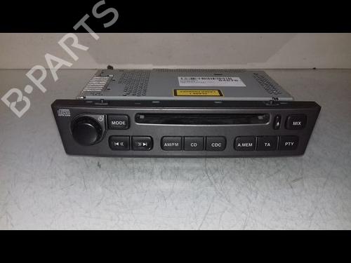 Used Radio Radio JAGUAR X-TYPE I Estate (X400) 2.0 D (130 hp) 8979715 8979715