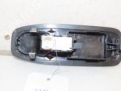 switch-peugeot-2008-i-cu_-2013-25750519 main image