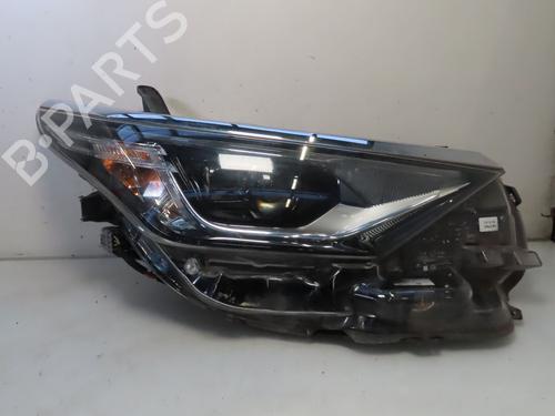 Used Right headlight TOYOTA AURIS Estate (_E18_) 1.8 Hybrid (ZWE186_, ZWE186R, ZWE186H) (136 hp) 30954549