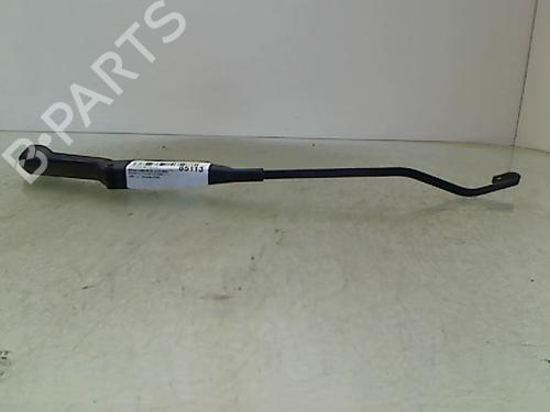 Used Front windshield wiper arm RENAULT CLIO III (BR0/1, CR0/1) [2005-2014]  15745832