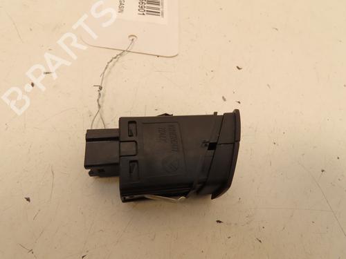 Used Warning switch BMW 1 (F21) 114 d (95 hp) 30916382