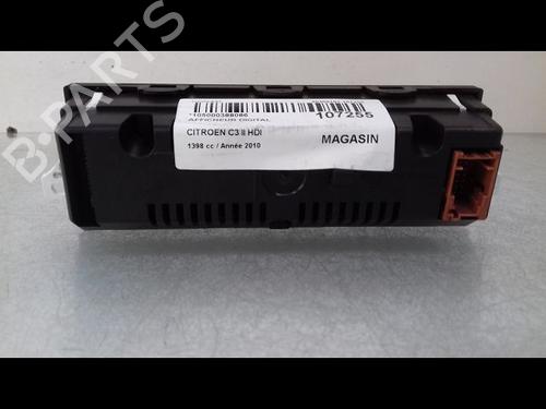 Used Display monitor Display monitor CITROËN C3 II (SC_) 1.4 HDi 70 (SC8HZC, SC8HR0, SC8HP4) (68 hp) 8988323 8988323