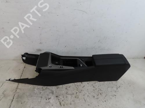 Console central PEUGEOT 308 III (FB_, FH_, FP_, F3_, FM_) PureTech 130 (FPHNSL, FPHNST) (131 hp) 30952242