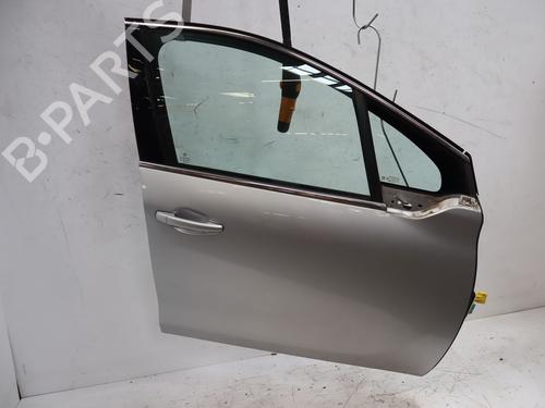 Used Right front door Right front door 39219742 39219742