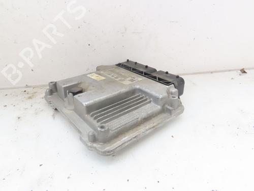 Engine control unit (ECU) VW GOLF V (1K1) 1.9 TDI | BP20696003M57 