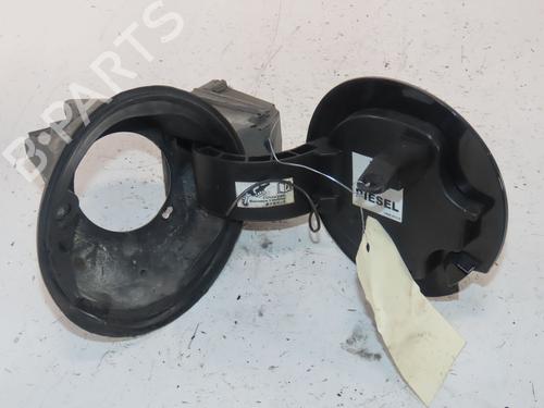 fuel-flap-renault-clio-iv-bh_-2012-2013-2014-2015-2016-2017-2018-2019-2020-2021-40241827 main image