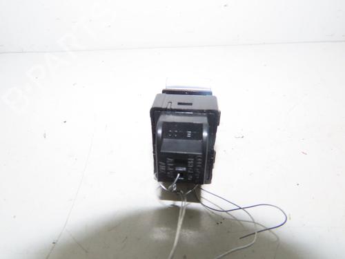 right-rear-window-switch-audi-a4-b9-8w2-8wc-35-tfsi-mild-hybrid-4m0959855-2015-16741830 main image