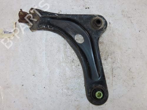 Used Left front suspension arm CITROËN C3 III (SX) 1.2 THP 110 (SXHNPS, SXHNZT, SXHNZ6) (110 hp) 19690572