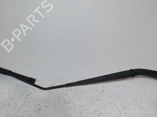 Used Front windshield wiper arm NISSAN JUKE (F15) 1.6 (117 hp) 24232043