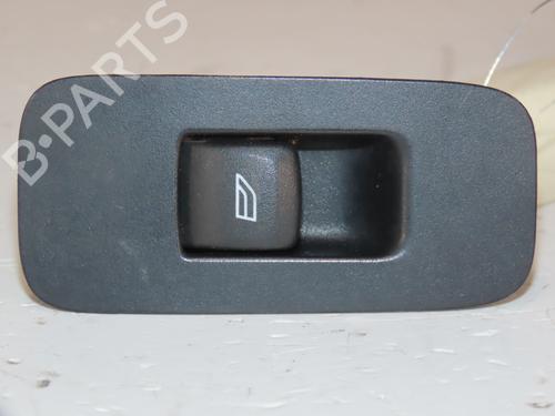 Switch VOLVO V40 Cross Country (526) D2 | BP29872776I30