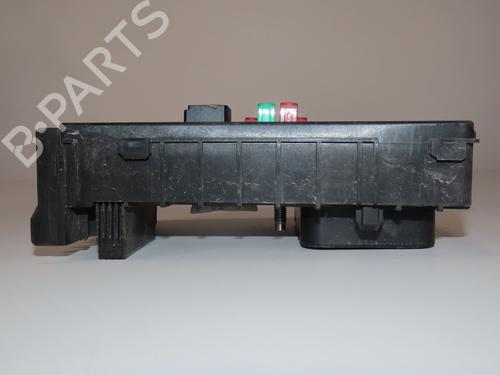 Sikringsdåse VW GOLF VI (5K1) 1.6 TDI (105 hp) 32354393