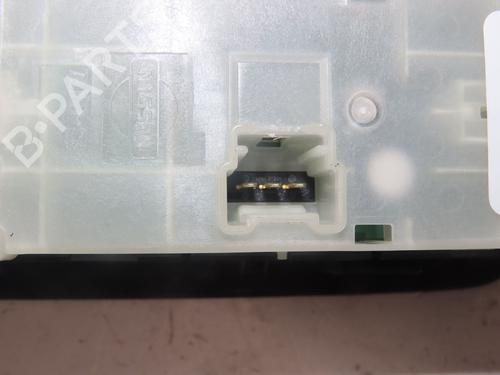 Used Left front window switch Left front window switch NISSAN QASHQAI I (J10, NJ10) 1.5 dCi (106 hp) 40070913 40070913